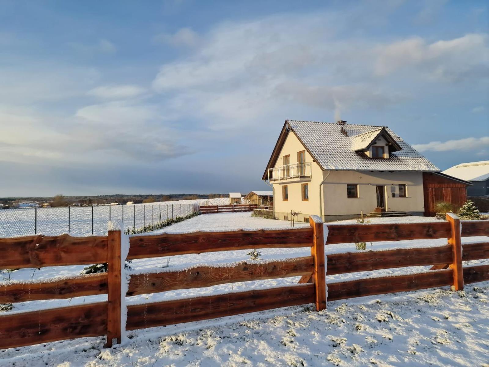 Agroturystyka Kaszuby Villagehome Borzytuchom ภายนอก รูปภาพ
